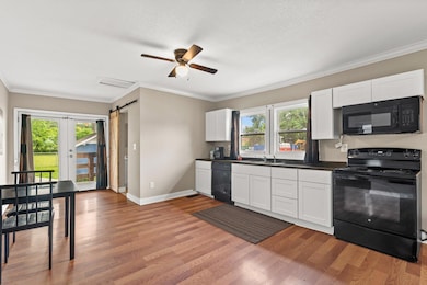 3010 Curtis St-8 (1)