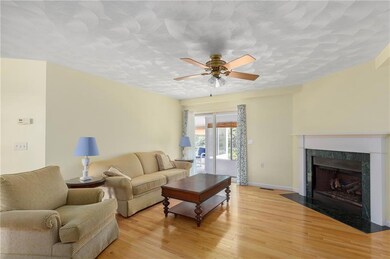 720 Putnam Pike unit 601, Greenville, RI 02828 - photo 4