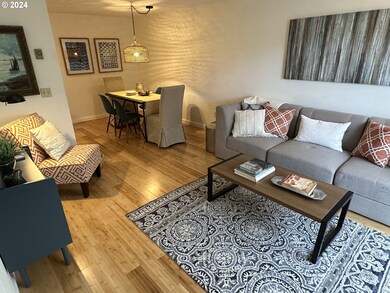 1100 N Meridian St unit 16, Newberg, OR 97132 - photo 7