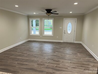 119 E Debbie Ln, Statesville, NC 28625 - photo 3