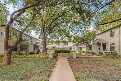 4930 N Hall St unit B, Dallas, TX 75235 - photo 2