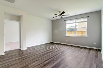 CREM_607 Wayton Circle_023