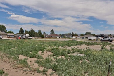 907 Beaver Ct, Cody, WY 82414 - photo 4