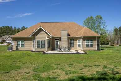 2005 Eastview Dr-6