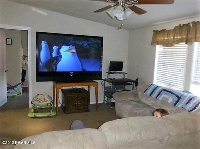 655 W Couchman Trail, Ash Fork, AZ 86320 - photo 4