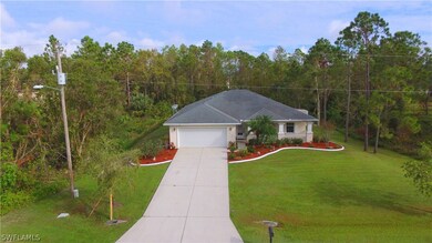537 Allison St E, Lehigh Acres, FL 33974 - photo 2