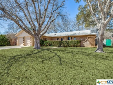 1385 Poppy Ln, New Braunfels, TX 78130 - photo 2