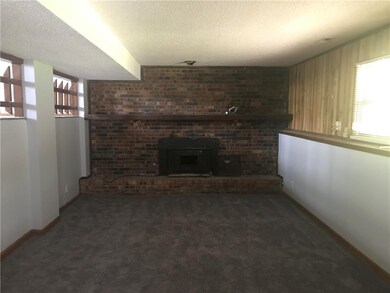 304 Bittersweet Ln, Lansing, KS 66043 - photo 7