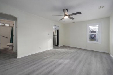 2723 W Latoka St-1