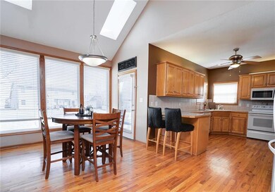 320 SW Seaside Sparrow St, Lees Summit, MO 64082 - photo 6