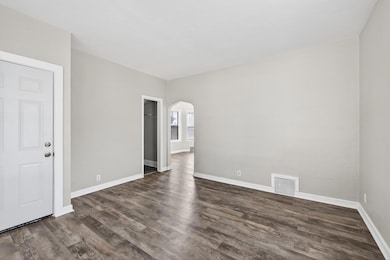 472 Case Ave, Saint Paul, MN 55130 - photo 5