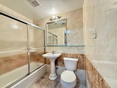 31-18 Union St unit 3B, Flushing, NY 11354 - photo 3