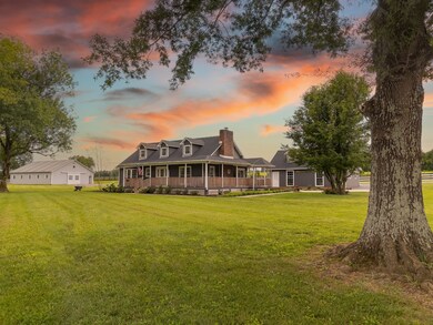 135 Sulphur Springs Rd, Shelbyville, TN 37160 - photo 2