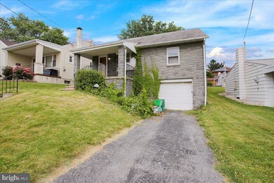 1221 Brooke Blvd, Reading, PA 19607 - photo 3