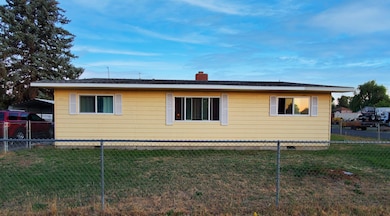 3210 Bristol Ave, Klamath Falls, OR 97603 - photo 2