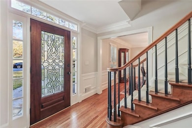 8800 Glen Ferry Dr, Alpharetta, GA 30022 - photo 6