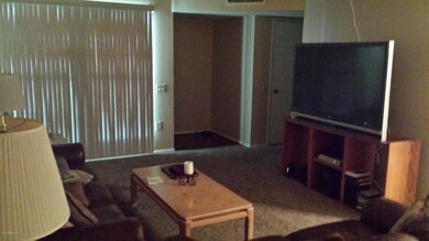 10631 W Highwood Ln, Sun City, AZ 85373 - photo 4