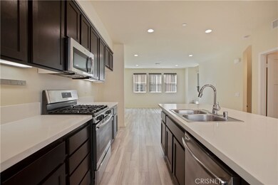 13264 Warnick Blvd, Sylmar, CA 91342 - photo 2