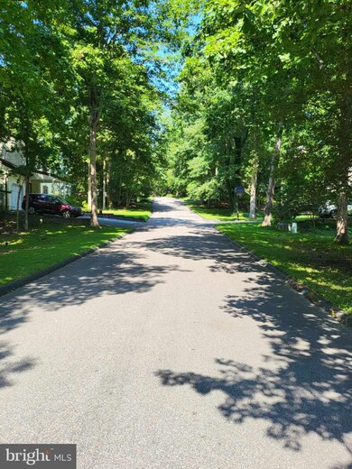 23271 Oak Crest Ln, California, MD 20619 - photo 2