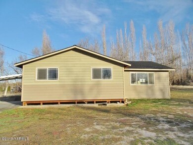561-958217-house side