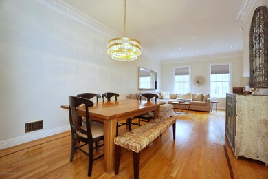 (5) DINING ROOM