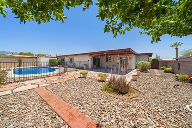 37-web-or-mls-9261 E Dolores Street - ML