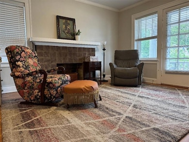 311 E 43rd St unit 2W, Kansas City, MO 64111 - photo 6