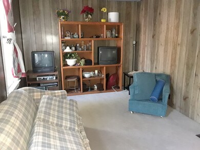 12 N Saint James St unit 2, Waukegan, IL 60085 - photo 5