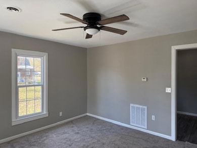 1015 E Eastwood St, Marshall, MO 65340 - photo 3