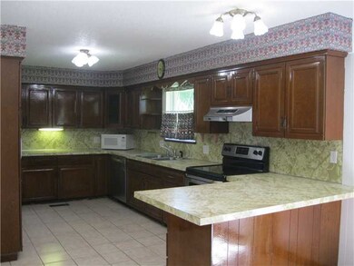 1911 S 11th St, Rogers, AR 72758 - photo 5