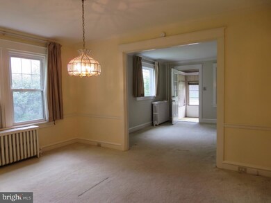 140 E Chelton Rd, Brookhaven, PA 19015 - photo 5