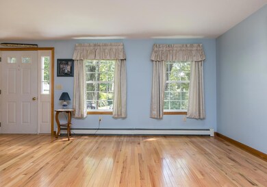 90 Devon St Portland ME 04102-large-006-