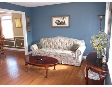 1 Grey Squirrel Cir, Medway, MA 02053 - photo 3