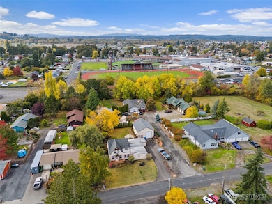 535 SW 19th St, Chehalis, WA 98532 - photo 4