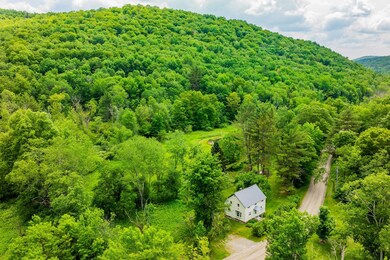 2899 W Sandgate Rd, Arlington, VT 05250 - photo 2