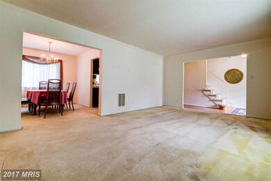 7319 Longbranch Dr, New Carrollton, MD 20784 - photo 5