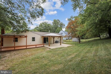 12027 Twin Cedar Ln, Bowie, MD 20715 - photo 3