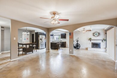 9822 N 29TH PL Phoenix AZ-large-002-005-