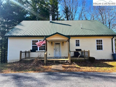 56 Buttons Ln, Sparta, NC 28675 - photo 2