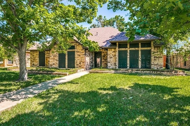 304 N Winding Oaks Dr, Wylie, TX 75098 - photo 2