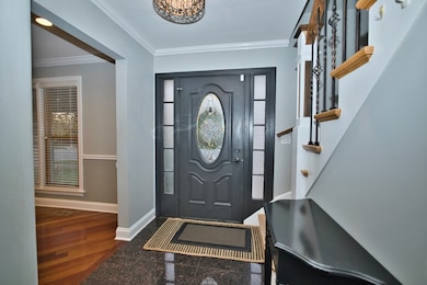 unlisted-address, Skokie, IL 60077 - photo 7