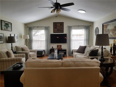 1326 Timberidge Loop N, Lakeland, FL 33809 - photo 3