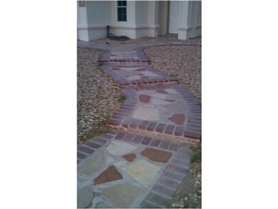 480 Jeweled Mesa Ct, Horizon City, TX 79928 - photo 4