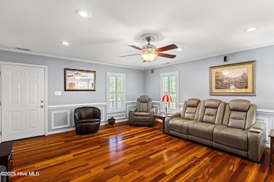 453 Padgett Rd, Maple Hill, NC 28454 - photo 5