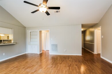 2618 Leichester Dr, Spring, TX 77386 - photo 5