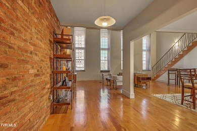 509 State St unit 3, Bristol, VA 24201 - photo 6