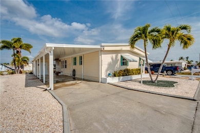 4920 Gulfgate Ln, Saint James City, FL 33956 - photo 2