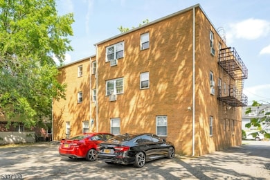 377 Park St, Hackensack, NJ 07601 - photo 2