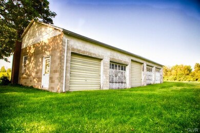 2791 Mountain View Dr, Bath, PA 18014 - photo 5