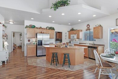 Kitchen (2)